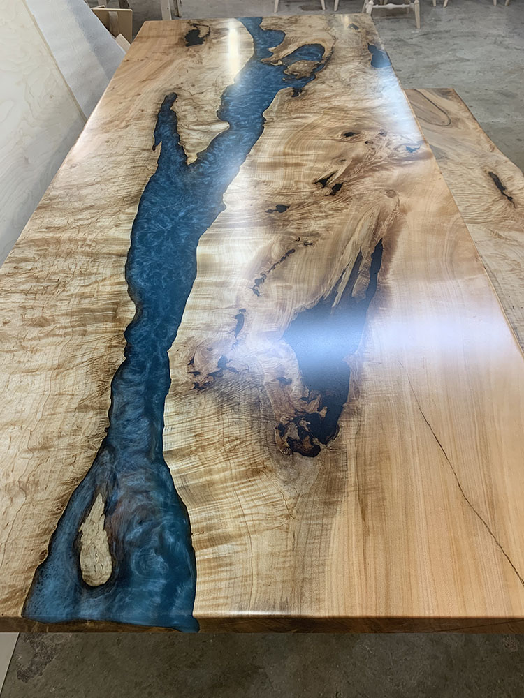 Custom Handcrafted Figured Maple Caribbean Blue River Dining Table with Z-Leg Steel Base - 057 - Detail